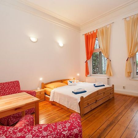 Gaestezimmer Am Hansaplatz Amburgo Esterno foto